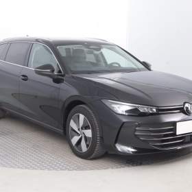 VW Passat 1.5 eTSI ACT / 19809594
