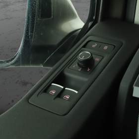 Foto inzerátu VW Multivan 2.0 BiTDI 4Motion