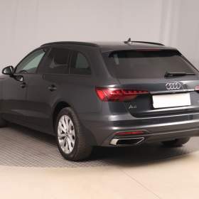 Foto inzerátu Audi A4 35 TDI