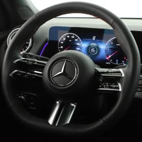 Mercedes GLB GLB 200 d 4MATIC / 19812530