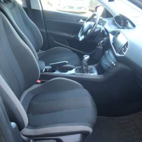 Foto inzerátu Peugeot 308 1.6 BlueHDi