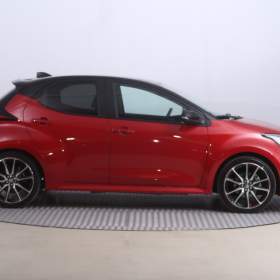 Foto inzerátu Toyota Yaris 1.5 VVT-i Hybrid