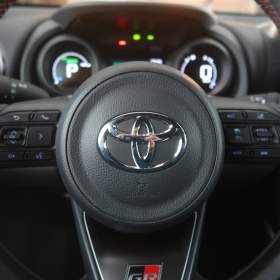 Foto inzerátu Toyota Yaris 1.5 VVT-i Hybrid