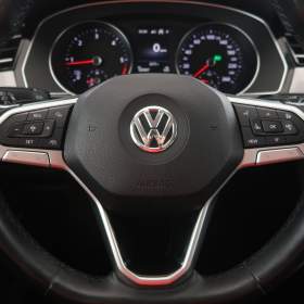 VW Passat 2.0 TDI / 19820742