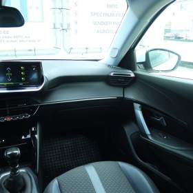 Foto inzerátu Peugeot 2008 1.2 PureTech