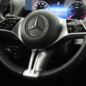 Mercedes GLB GLB 200 d 4MATIC / 19832438