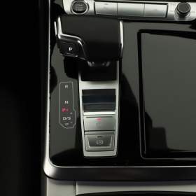 Foto inzerátu Audi Q8 55 TFSI