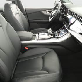 Foto inzerátu Audi Q8 55 TFSI