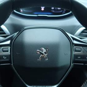 Foto inzerátu Peugeot 3008 1.2 PureTech
