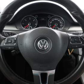 VW Passat 2.0 TDI / 19838254