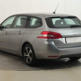 Foto inzerátu Peugeot 308 1.2 PureTech