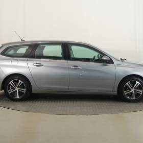Foto inzerátu Peugeot 308 1.2 PureTech