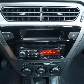 Foto inzerátu Peugeot 301 1.6 VTi