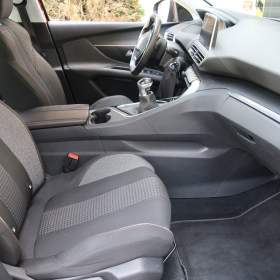 Foto inzerátu Peugeot 3008 1.2 PureTech