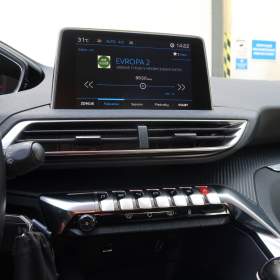 Foto inzerátu Peugeot 3008 1.2 PureTech