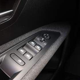 Foto inzerátu Peugeot 3008 1.2 PureTech