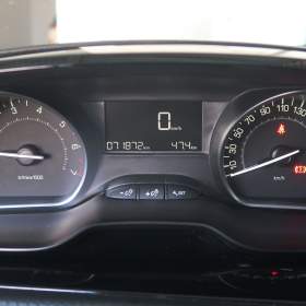 Foto inzerátu Peugeot 2008 1.2 PureTech