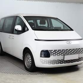 Foto inzerátu Hyundai Staria 2.2 CRDi