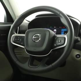 Foto inzerátu Volvo XC40 B4
