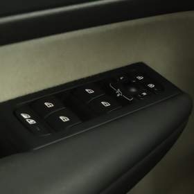 Foto inzerátu Volvo XC40 B4