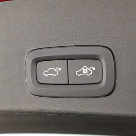 Foto inzerátu Volvo XC40 B4