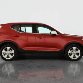 Foto inzerátu Volvo XC40 B4