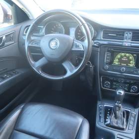 Skoda Superb 2.0 TDI / 19847338