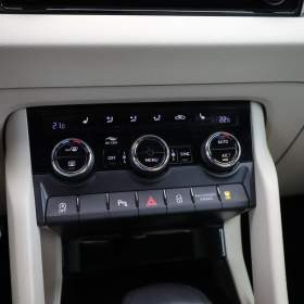 Foto inzerátu Skoda Karoq 1.5 TSI