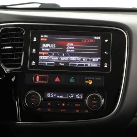 Foto inzerátu Mitsubishi Outlander 2.2 DI-D