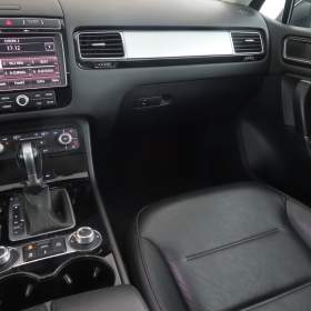 Foto inzerátu VW Touareg 3.0 TDI