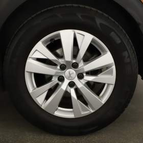 Foto inzerátu Peugeot 3008 1.2 PureTech