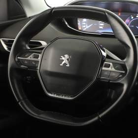 Foto inzerátu Peugeot 3008 1.2 PureTech