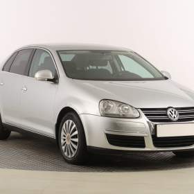 VW Jetta 2.0 TDI / 19854959