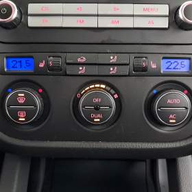 Foto inzerátu VW Golf 1.4 TSI