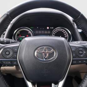 Foto inzerátu Toyota Camry 2.5 Hybrid