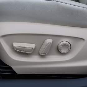 Foto inzerátu Toyota Camry 2.5 Hybrid