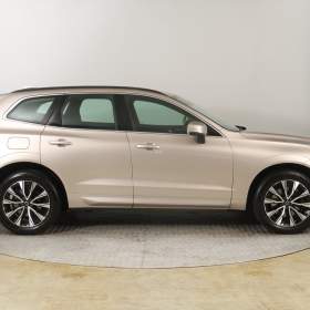 Foto inzerátu Volvo XC60 B4 AWD