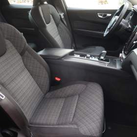 Foto inzerátu Volvo XC60 B4 AWD