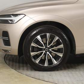 Foto inzerátu Volvo XC60 B4 AWD