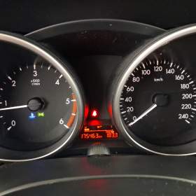 Foto inzerátu Mazda 5 1.6 D