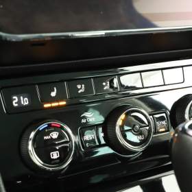 Foto inzerátu Skoda Superb 2.0 TDI