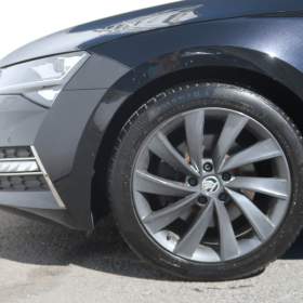 Foto inzerátu Skoda Superb 2.0 TDI