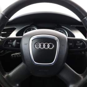 Foto inzerátu Audi A4 3.0 TDI
