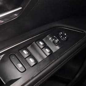 Foto inzerátu Peugeot 5008 1.6 BlueHDi