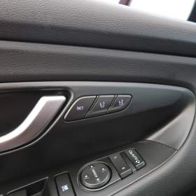 Foto inzerátu Hyundai i30 1.5 T-GDI MHEV
