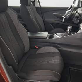 Foto inzerátu Peugeot 3008 1.2 PureTech