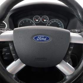 Foto inzerátu Ford Focus 1.6 16V