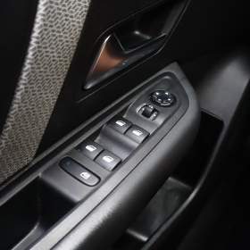 Foto inzerátu Citroen C4 1.2 PureTech