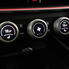 Foto inzerátu Skoda Superb 2.0 TDI