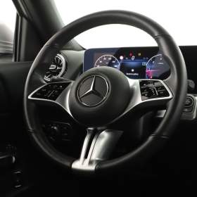 Foto inzerátu Mercedes GLB GLB 200 d 4MATIC